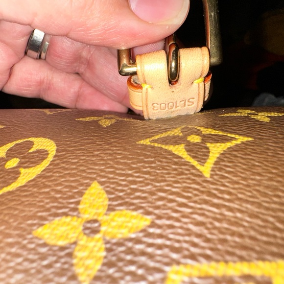 - Louis Vuitton Sologne Monogram Canvas / Vintage - Picture 3 of 11